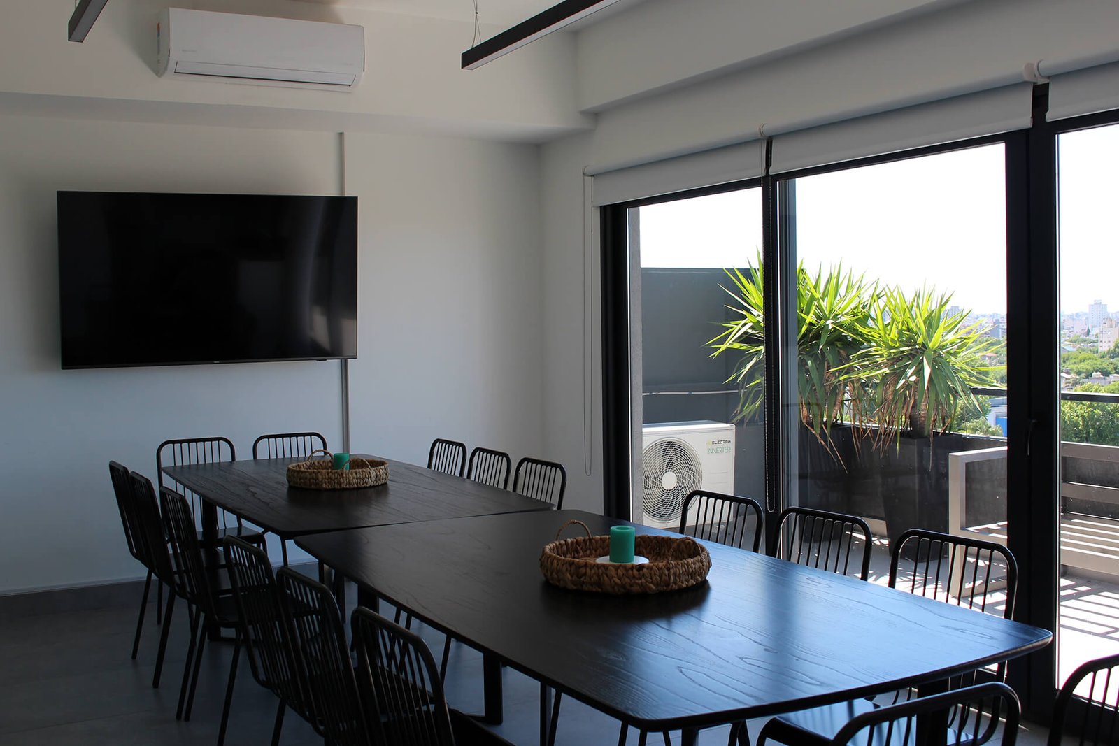 SUM / Terraza